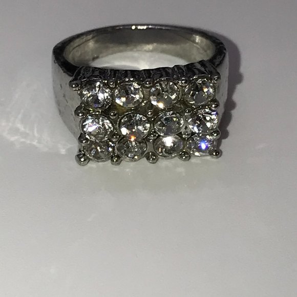 Pewter Costume Rhinestone Ring, Size 7 3/4 - Picture 3 of 7